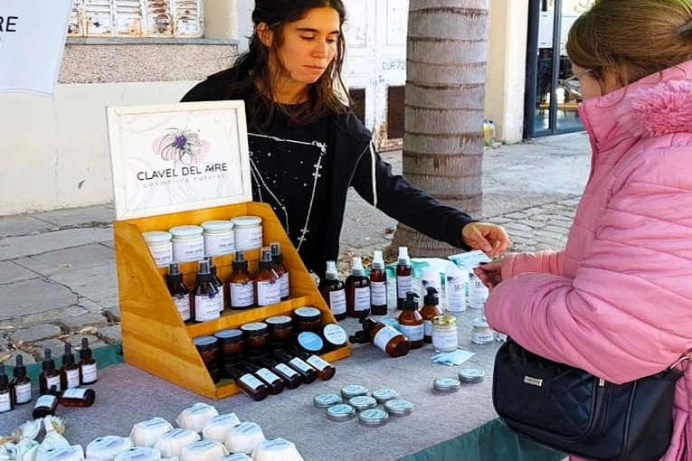 Cosmética natural: un modelo que crece en Entre Ríos en medio del debate ambiental