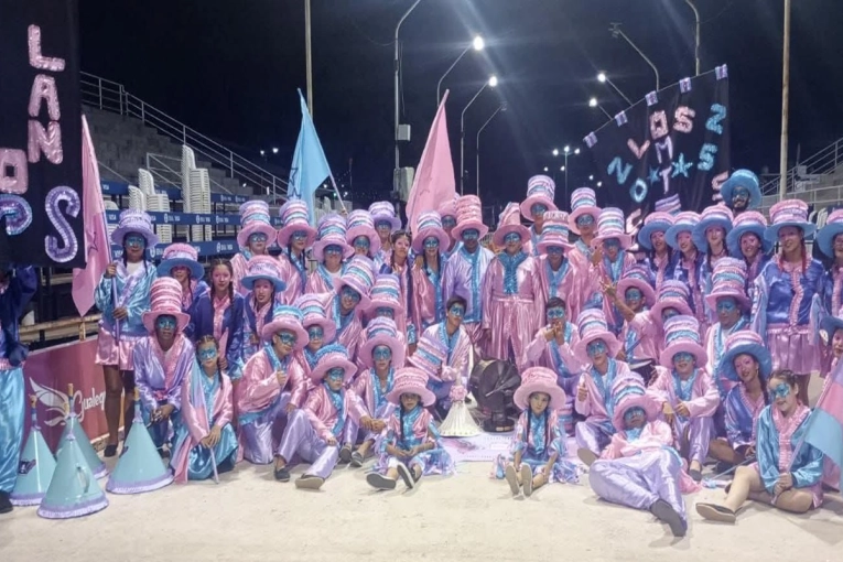 Los Cocoliches: la murga tricampeona que late en el coraz&oacute;n de Gualeguaych&uacute;
