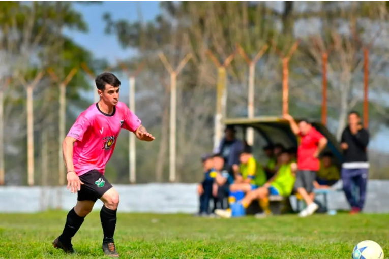 Conmoci&oacute;n en San Jos&eacute;: falleci&oacute; un joven futbolista tras un accidente laboral
