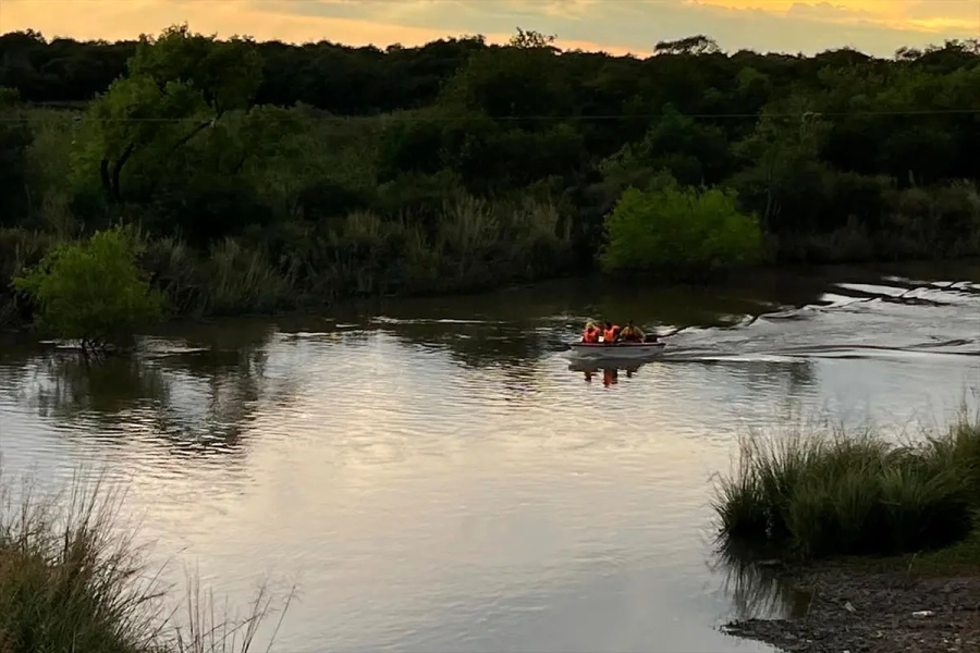 <i>Se despleg&oacute; un amplio operativo con intervenci&oacute;n de la Polic&iacute;a, bomberos voluntarios y buzos t&aacute;cticos</i>