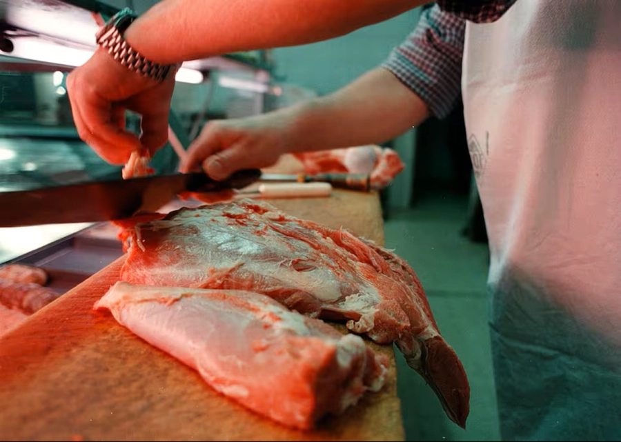 <i>El fiscal Federico Jovanovics orden&oacute; un allanamiento en el local</i>