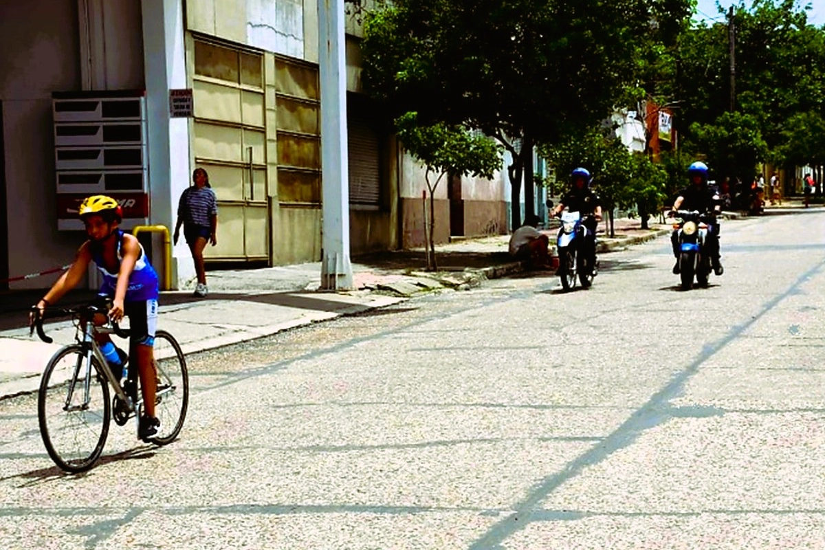 Patrullaje de 12 m&oacute;viles y cinco motoveh&iacute;culos