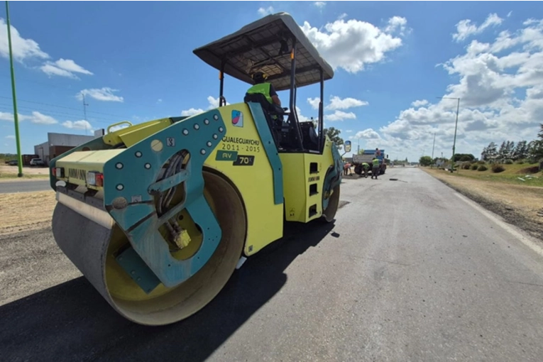 La Municipalidad trabaja en la reconstrucci&oacute;n de la calzada del Acceso Sur a la ciudad