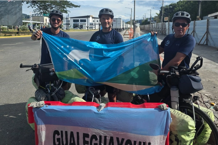 Tres mochilas, un sue&ntilde;o: la ruta hacia el Mundial