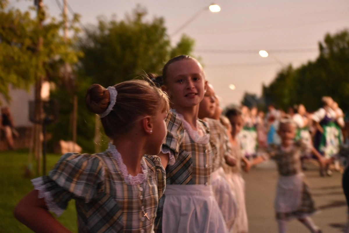 Aldea San Antonio se viste de fiesta