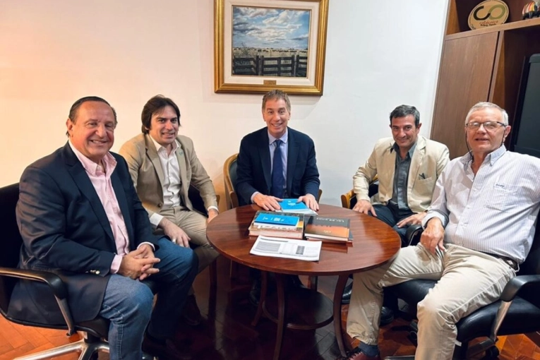 Santilli en reuni&oacute;n con productores: &ldquo;La reforma laboral tendr&aacute; media sanci&oacute;n la semana que viene&rdquo;