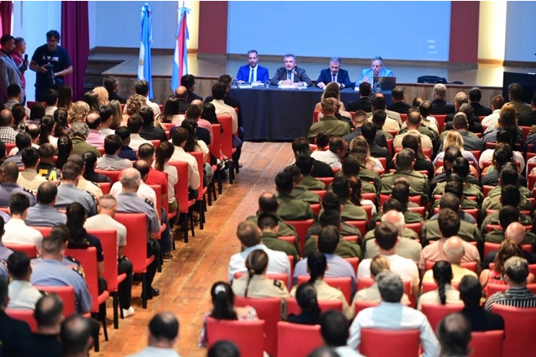 Michel, Roncaglia y Viri juntos en la Jornada sobre narcotr&aacute;fico y contrabando