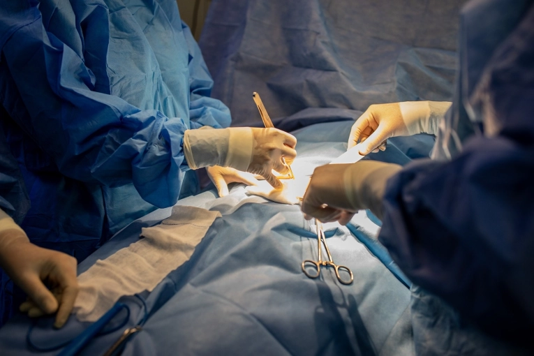 Un operativo de ablaci&oacute;n de &oacute;rganos en el Hospital Centenario benefici&oacute; a tres pacientes