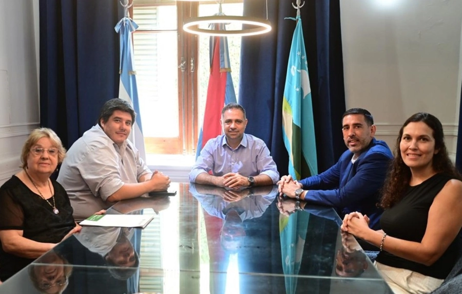 <i>La asunci&oacute;n se concret&oacute; en un acto oficial encabezado por el nuevo presidente del Consejo de Educaci&oacute;n, Carlos Cuenta</i>