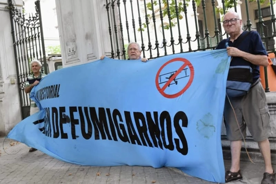 <i>Juicio a siete productores de Pergamino y a dos ex funcionarios p&uacute;blicos, acusados de incumplir la normativa local sobre la aplicaci&oacute;n de agroqu&iacute;micos </i>