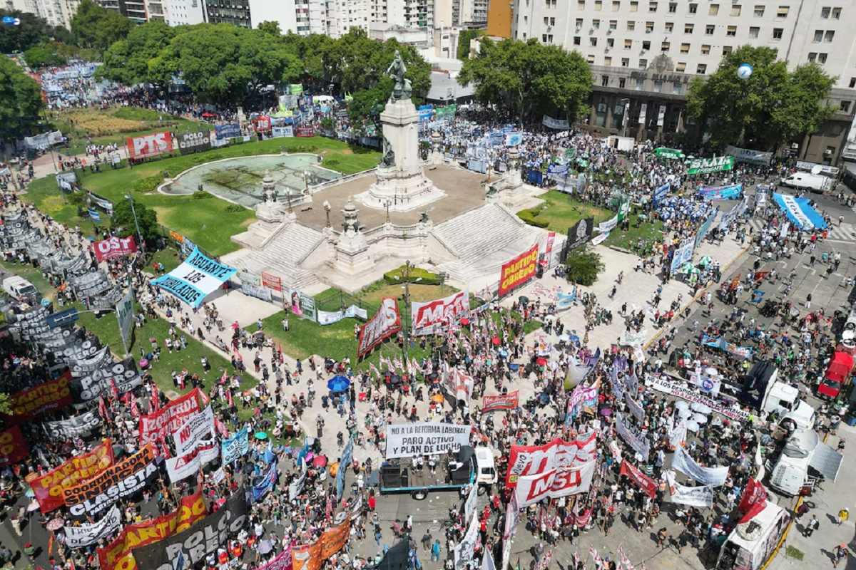 El debate comenz&oacute; a las 11:00 de la ma&ntilde;ana