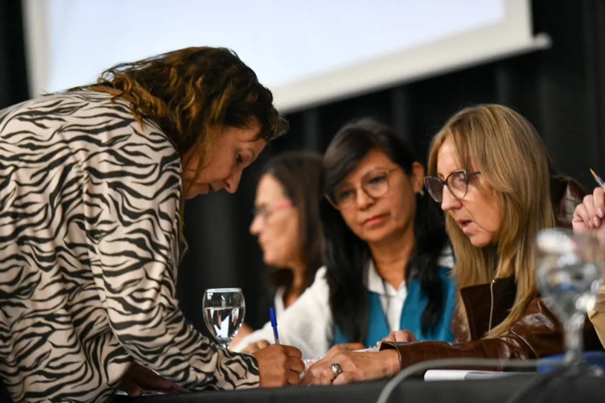 Concursos Docentes de Ascenso de Oposici&oacute;n