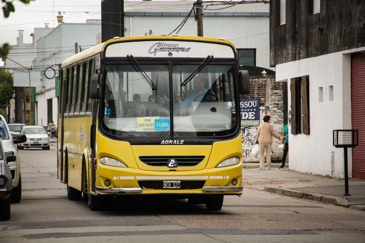 Para de transporte en Gualeguaych&uacute;