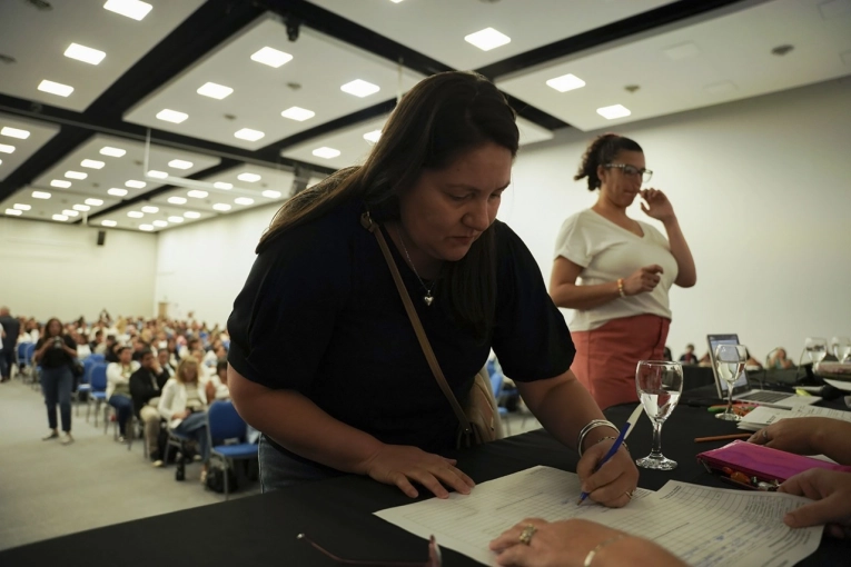 Con masiva participaci&oacute;n docente, se realiz&oacute; el concurso extraordinario para directivos