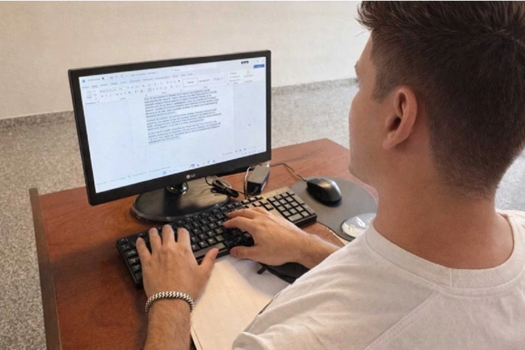 El Centro de Desarrollo del Conocimiento brindar&aacute; talleres de computaci&oacute;n en los barrios