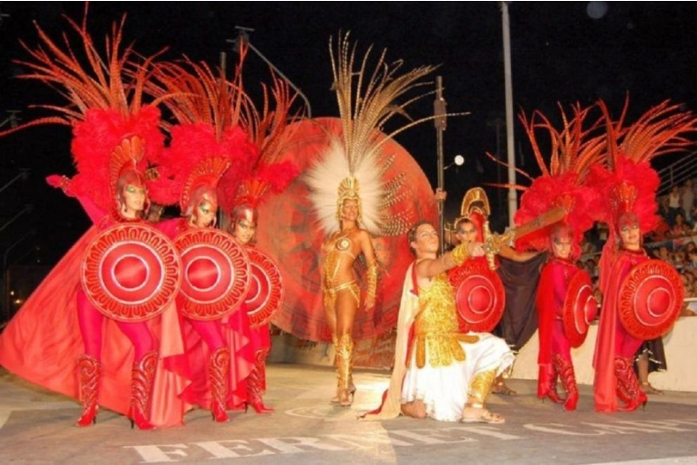 Gualeguaych&uacute; despide a &ldquo;La Tere&rdquo;, figura hist&oacute;rica del Carnaval del Pa&iacute;s