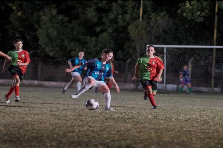 F&uacute;tbol Femenino: Realizar&aacute;n una colecta solidaria para el padre de dos jugadoras