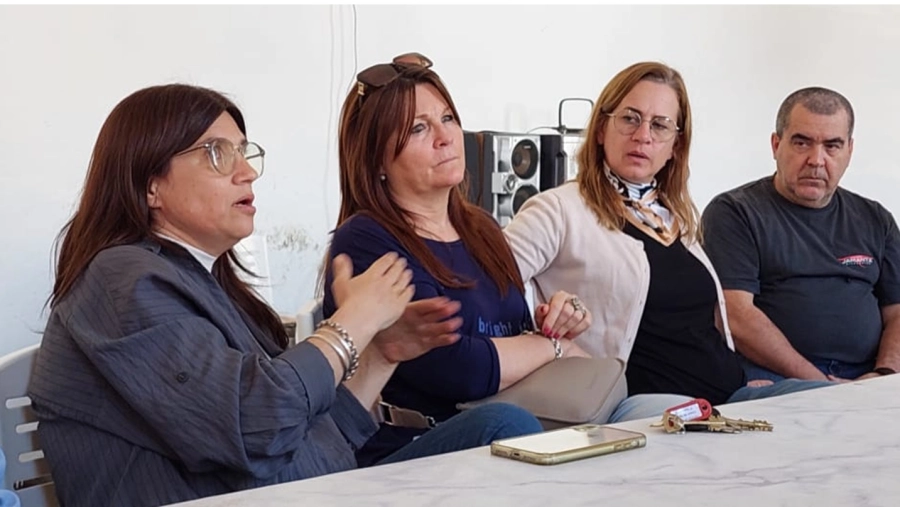 <i>Hogar Cura Jeannot junto a integrantes del Rotary Club Gualeguaych&uacute; Oeste</i>