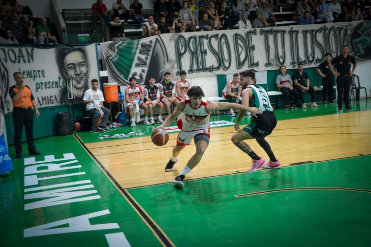 Central Entrerriano se enfrenta ante Deportivo Viedma en su segundo juego de la gira por el sur