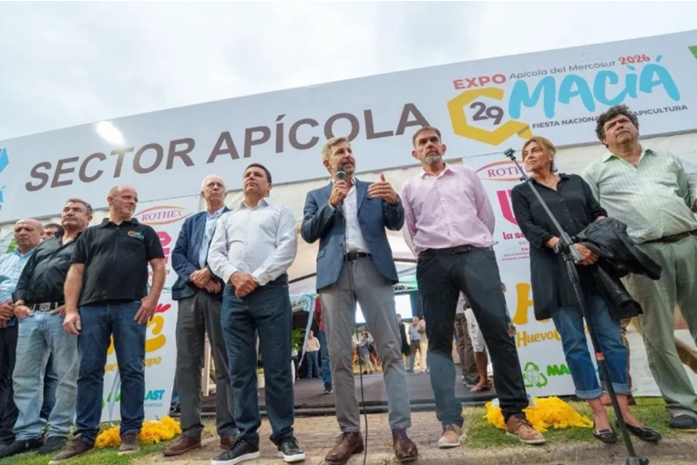 Con anuncio de cr&eacute;ditos para el sector, se inaugur&oacute; la 29&ordf; Fiesta Nacional de la Apicultura en Maci&aacute;