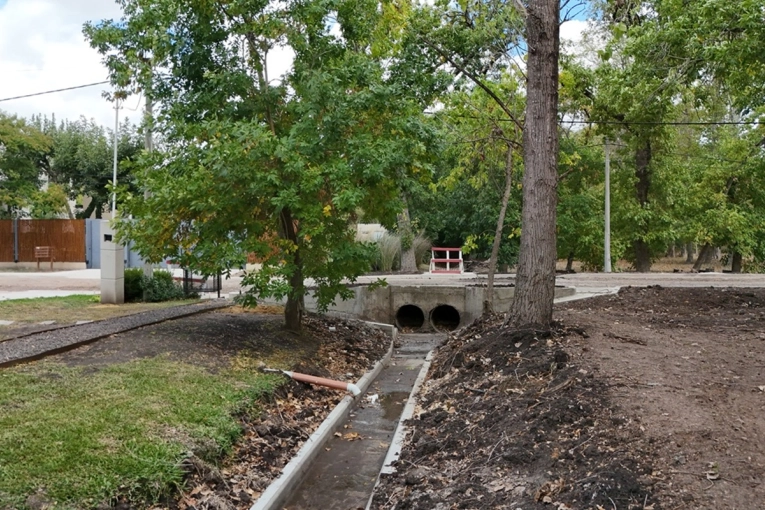 Finalizaron las obras viales e hidr&aacute;ulicas que refuerzan la conectividad y previenen anegamientos en el barrio Sumalao