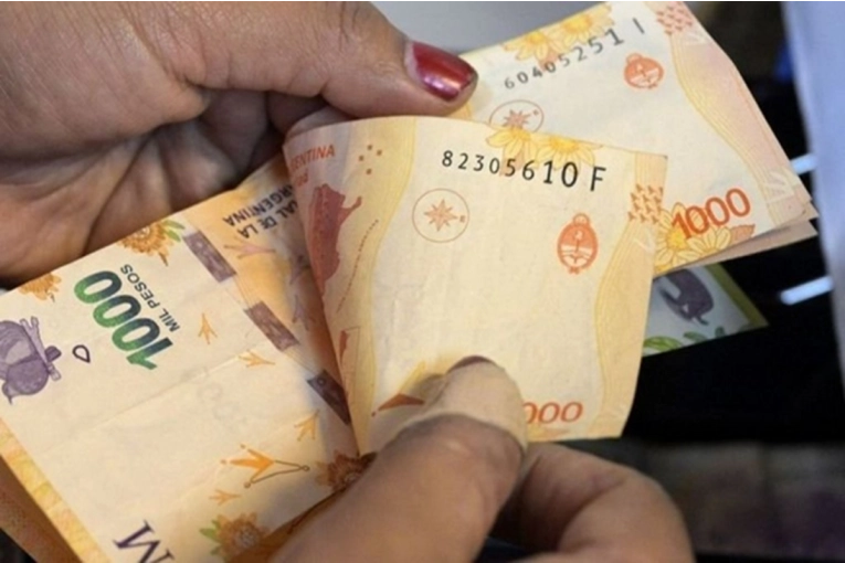 Los salarios volvieron a perder contra la inflaci&oacute;n en enero, seg&uacute;n datos del Indec