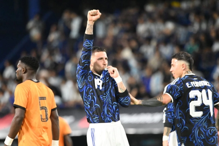 Con una brillante actuaci&oacute;n, Argentina cerr&oacute; su preparaci&oacute;n con una goleada 5-0 sobre Zambia