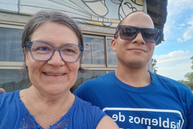 &ldquo;Mi diagn&oacute;stico no me cambia, me explica&rdquo;: voces que iluminan el camino del autismo