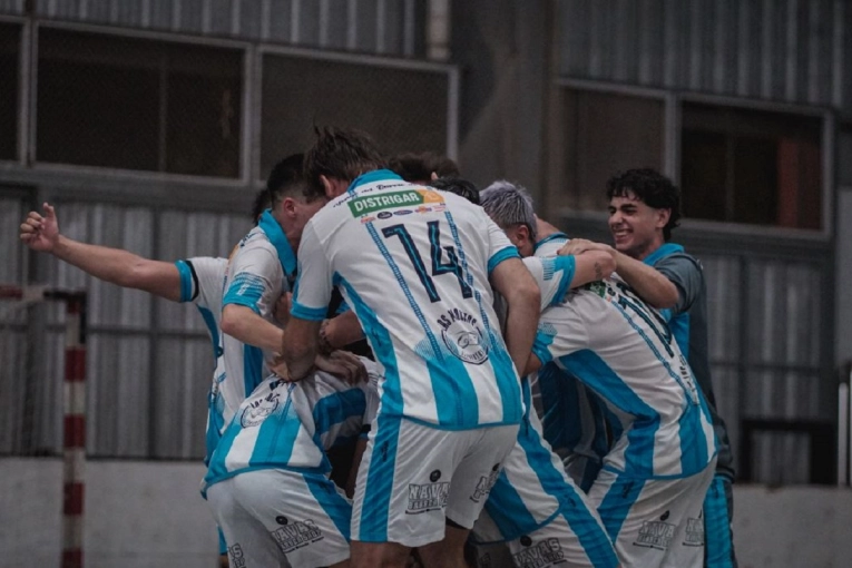 Camioneros y Juventud jugar&aacute;n la final de la Copa Gualeguaych&uacute; de futsal
