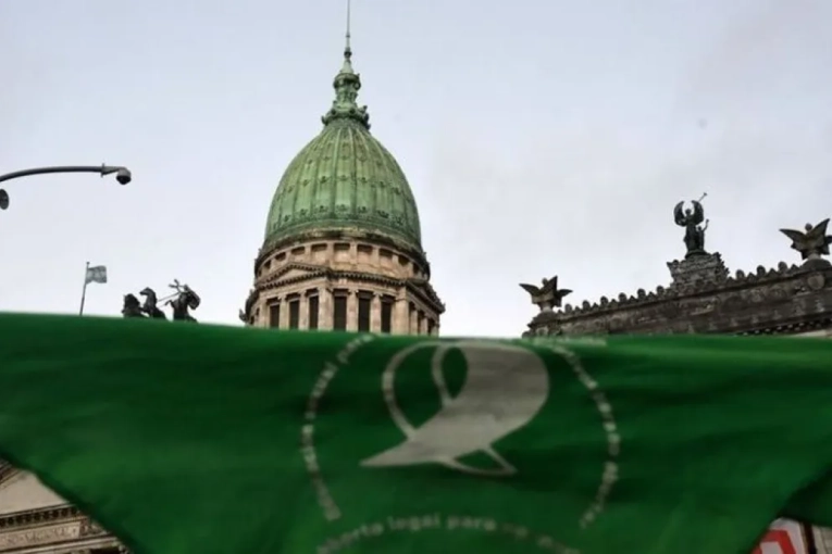 Fuerte rechazo en Entre R&iacute;os al proyecto de LLA para derogar la Ley de Interrupci&oacute;n Voluntaria del Embarazo