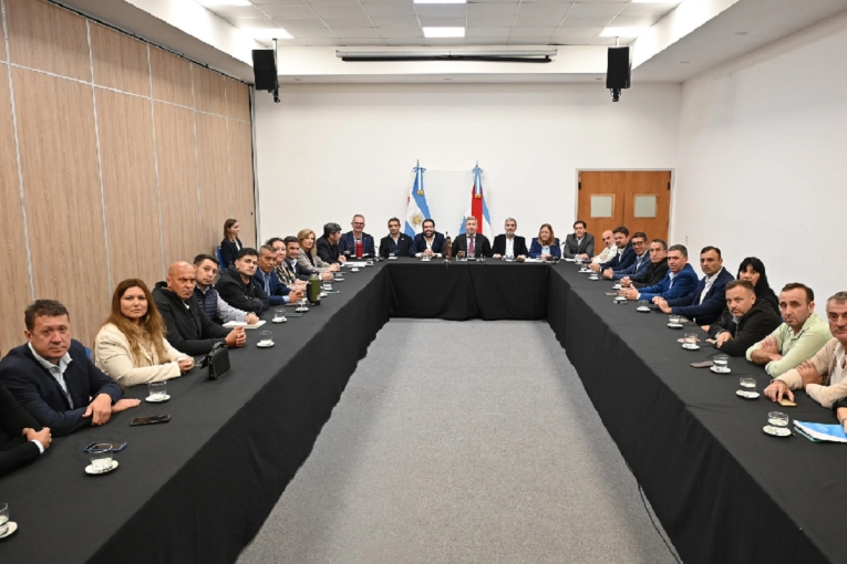 Frigerio se reuni&oacute; con intendentes del PJ y analiz&oacute; la situaci&oacute;n de los municipios y la ca&iacute;da de recursos