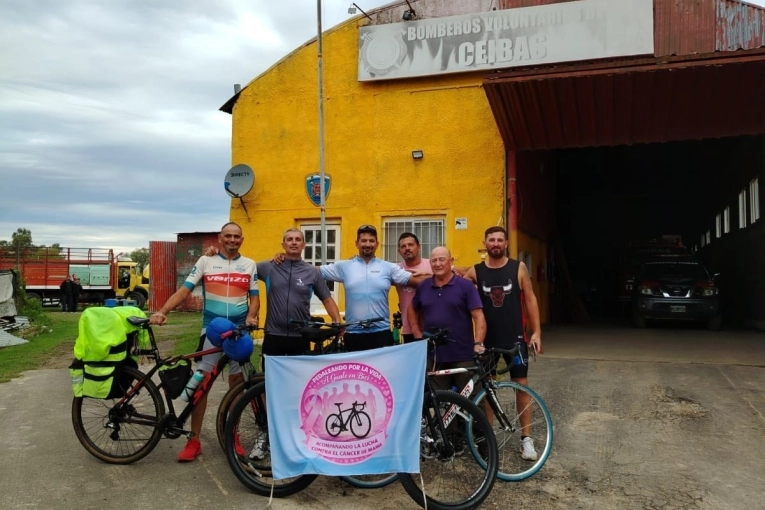 Termin&oacute; la primera etapa de la pedaleada solidaria contra el c&aacute;ncer de mama
