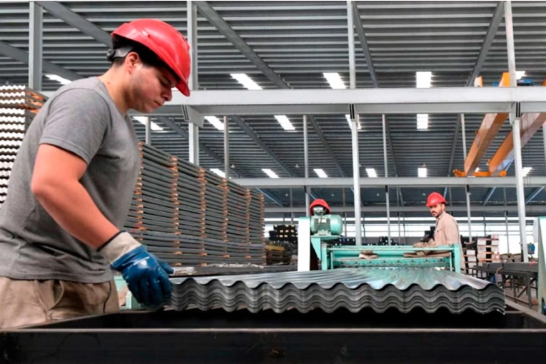 Ca&iacute;da industrial: la capacidad instalada marca su peor registro desde 2002
