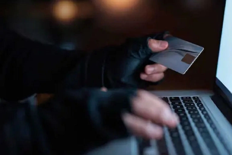 Advierten sobre ciberestafas con mails falsos sobre la L&iacute;nea *910