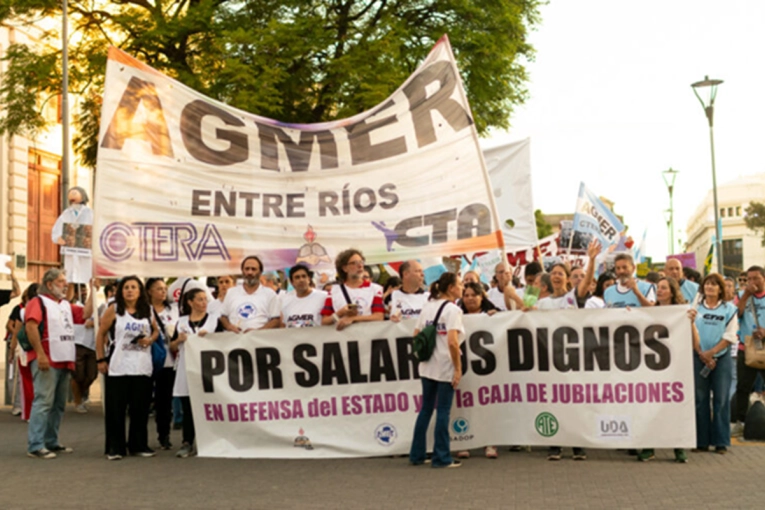 La Provincia convoca a paritarias con estatales y docentes en la primera semana de mayo