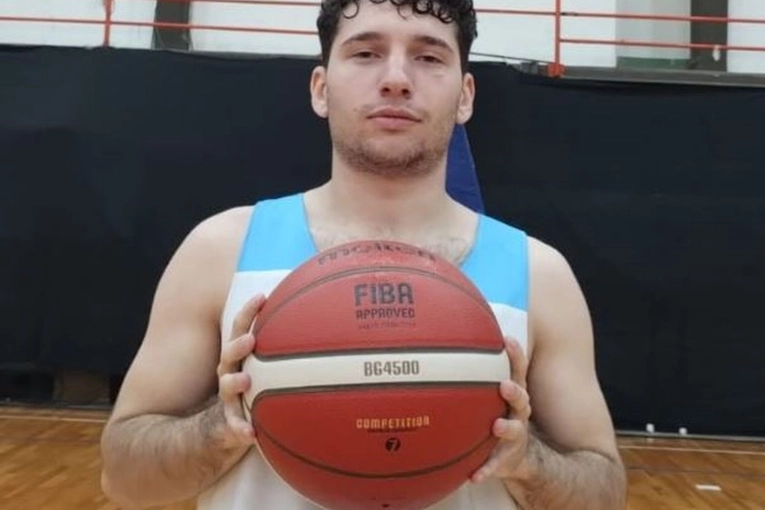 B&aacute;squet para hipoac&uacute;sicos: Franco Nobile y &ldquo;Los Topitos&rdquo; lanzan una campa&ntilde;a para llegar al Mundial U21