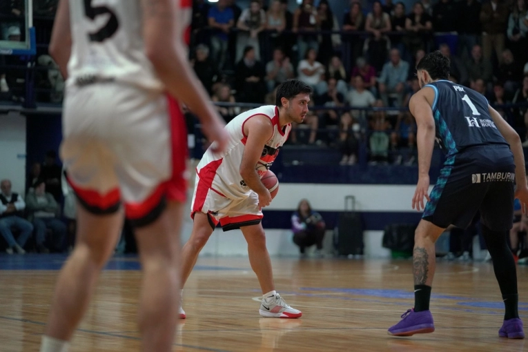 Central lo pele&oacute; hasta el final, pero qued&oacute; afuera en un cierre ag&oacute;nico