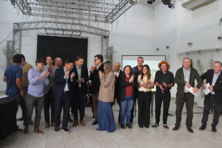 Provincia firm&oacute; convenio con 11 localidades para fortalecer la planificaci&oacute;n territorial