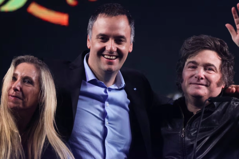 En medio del esc&aacute;ndalo de Adorni, extienden el plazo para presentar las declaraciones juradas