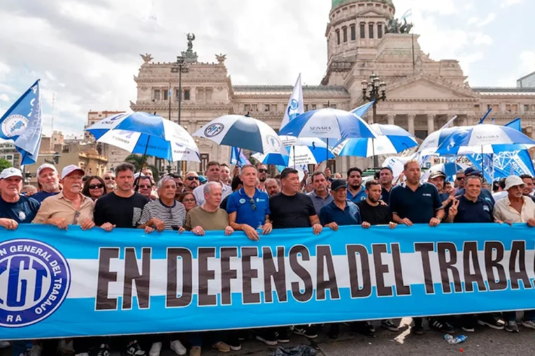 Reforma laboral: fallo clave favorece al Gobierno y aparta la causa de la Justicia del Trabajo