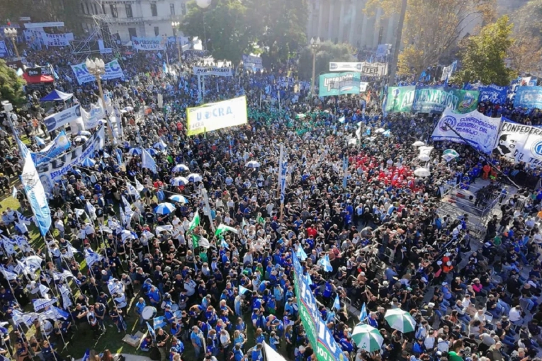 La CGT llam&oacute; a ponerle &ldquo;l&iacute;mites" al Gobierno de Milei en la marcha por el D&iacute;a del Trabajador