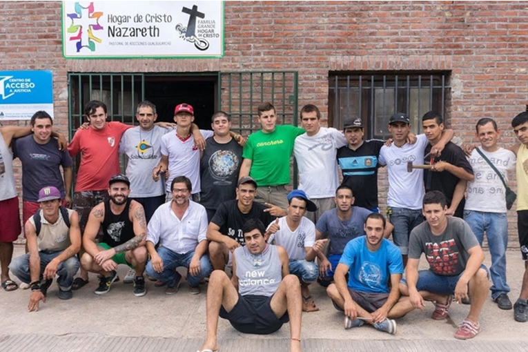 Sedronar le garantiz&oacute; al intendente Davico la continuidad del Hogar de Cristo