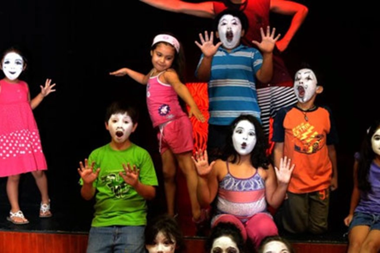 Comienza en La Cuchilla un taller gratuito de juegos teatrales para chicos