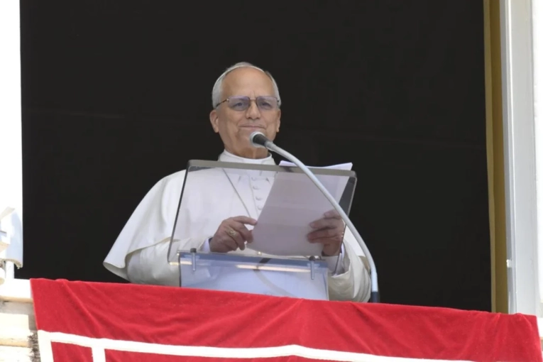 El Papa denunci&oacute; violaciones a la libertad de prensa y record&oacute; a reporteros asesinados