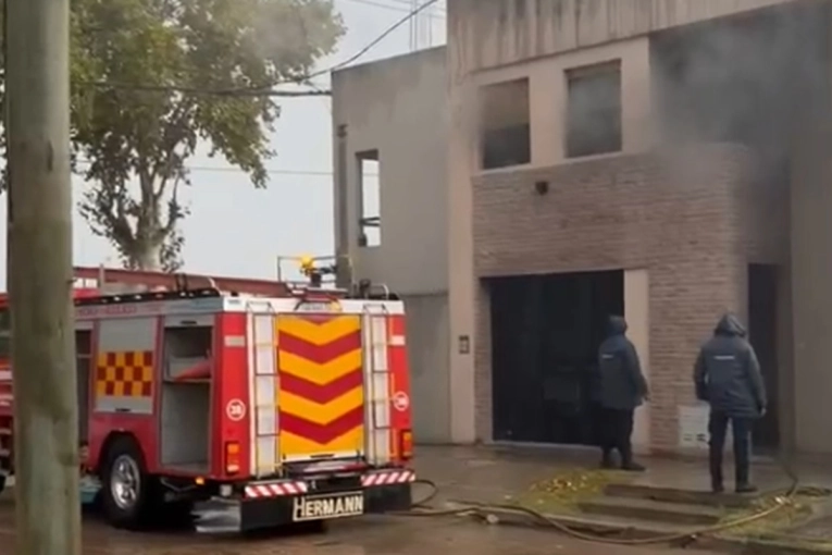Una mujer y una ni&ntilde;a debieron ser asistidas por un incendio en su vivienda