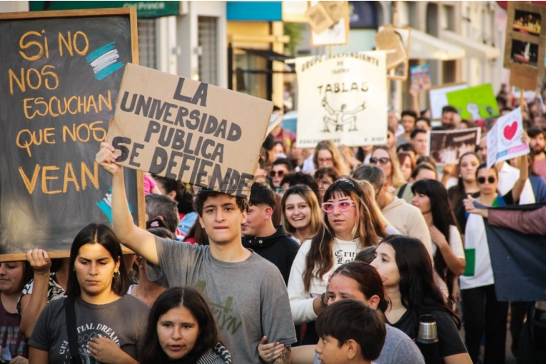 Gualeguaych&uacute; se suma a la Marcha Federal Universitaria con clases abiertas y movilizaci&oacute;n