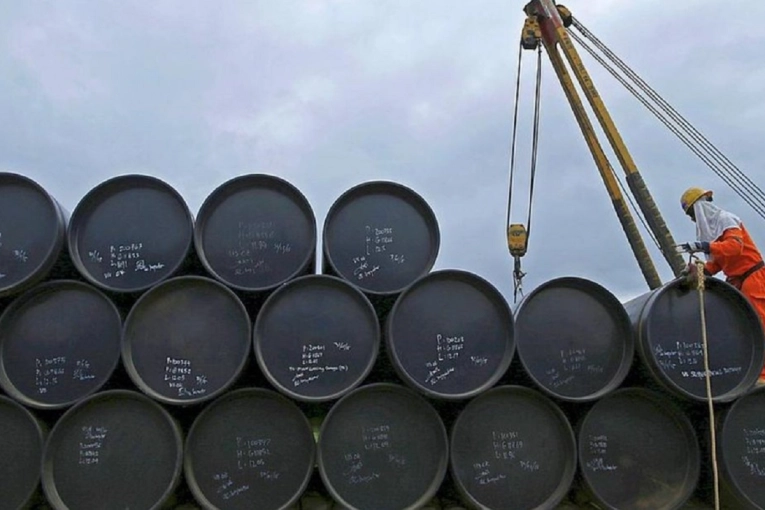 Advierten que las reservas mundiales de petr&oacute;leo se reducen r&aacute;pidamente