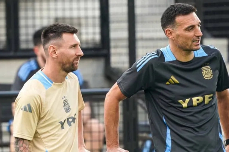 Scaloni habl&oacute; del Mundial, elogi&oacute; a Messi y analiz&oacute; el presente de la Selecci&oacute;n Argentina