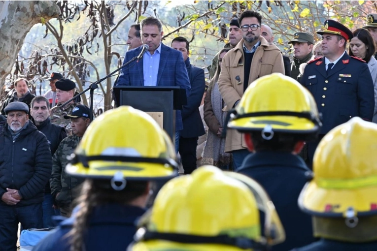 Proyectan incorporar en la boleta municipal un aporte mensual para los Bomberos Voluntarios