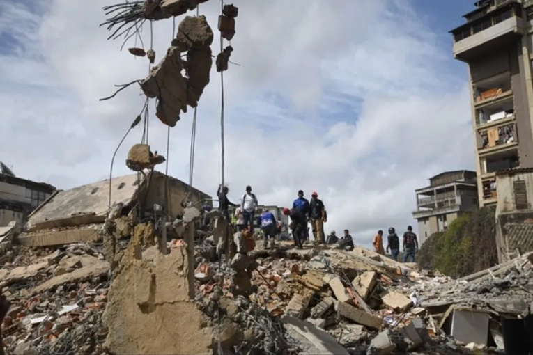Terremoto en Venezuela: ascienden a 1.943 los muertos y a 10.571 los heridos.